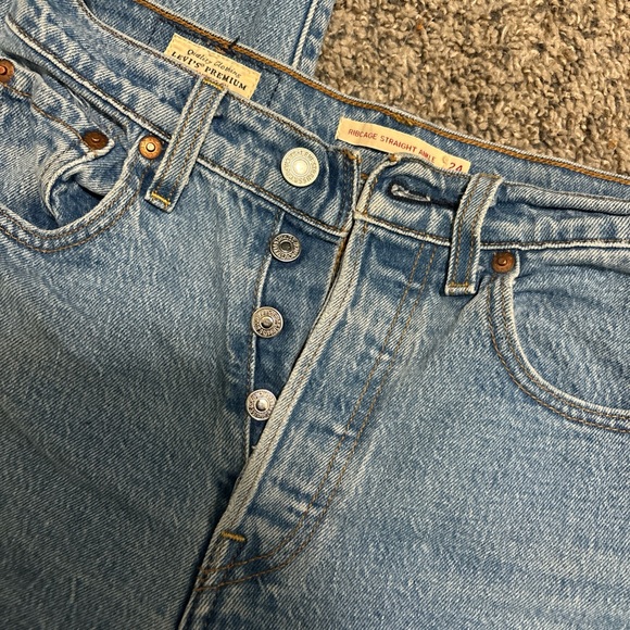 Levis Ribcage High Rise Jeans - Picture 5 of 7